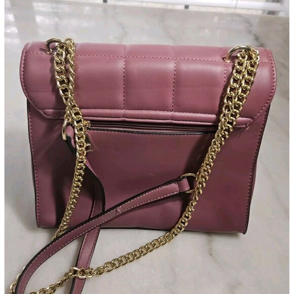 Pink Crossbody Woman Bag, Chain Golden Strap - Picture 2 of 10